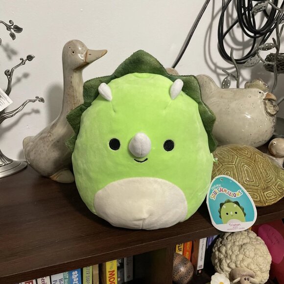 Squishmallows Tristan The Triceratops Dinosaur Green 8" Plush Toy - NWT - Picture 1 of 4